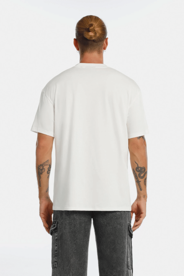 87422-4 Camiseta marfil ilustración