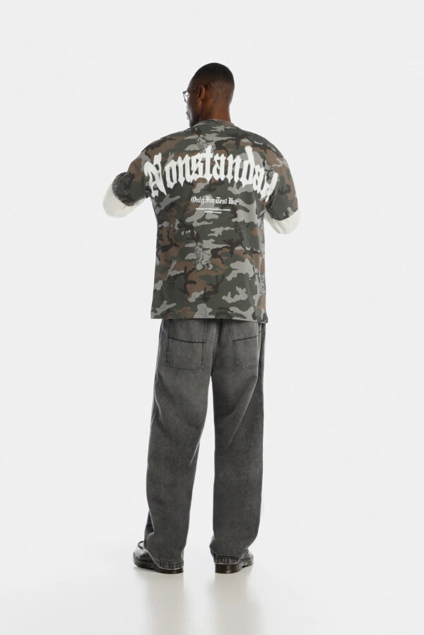87520-3 Camiseta overzise verde camuflaje