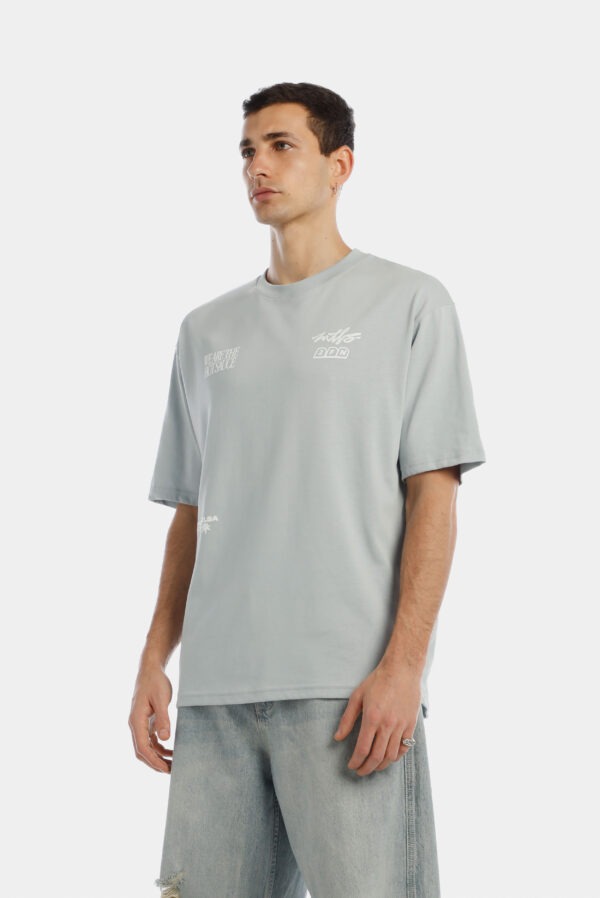 Camiseta overzise celeste texto